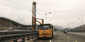 桁架式桥梁检测车